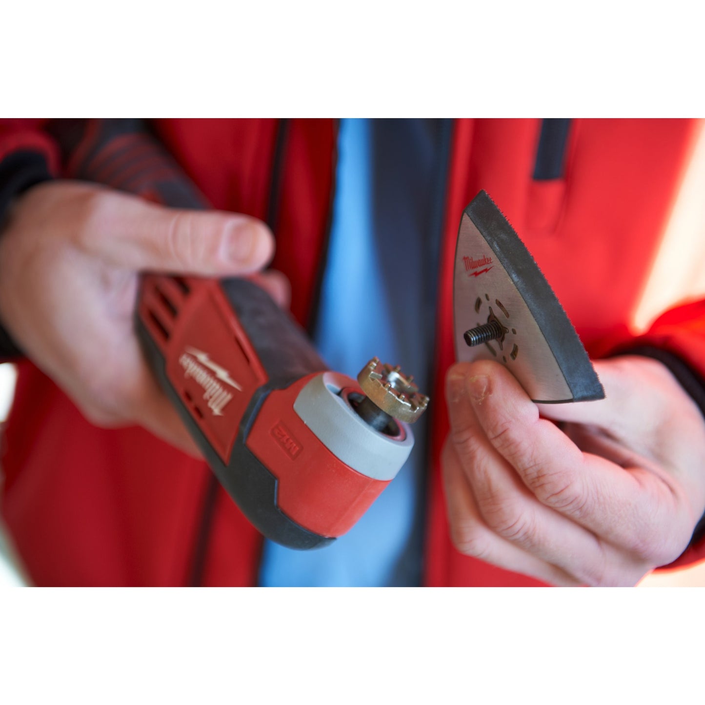 Milwaukee M12 C12 MT-202B Multitool subcompact à batterie – 2x batteries et 1x chargeur inclus