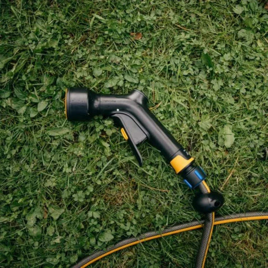 Jardiner avec un sol sec: comment garder votre jardin en bonne santé en période de sécheresse