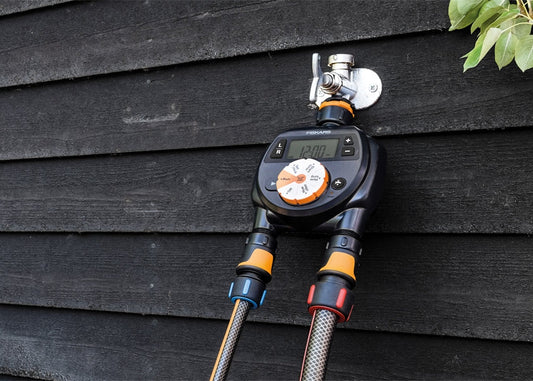 Pistolets et lances d’arrosage Fiskars : choisir le bon jet, au bon moment