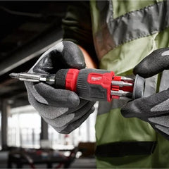 Milwaukee Tournevis compact multi-embouts 8 en 1