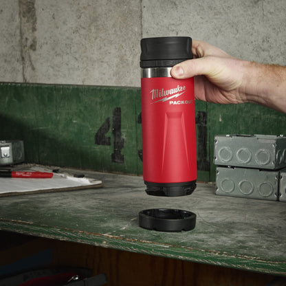 Milwaukee PACKOUT bouteille 532 ml avec bouchon à bec rouge