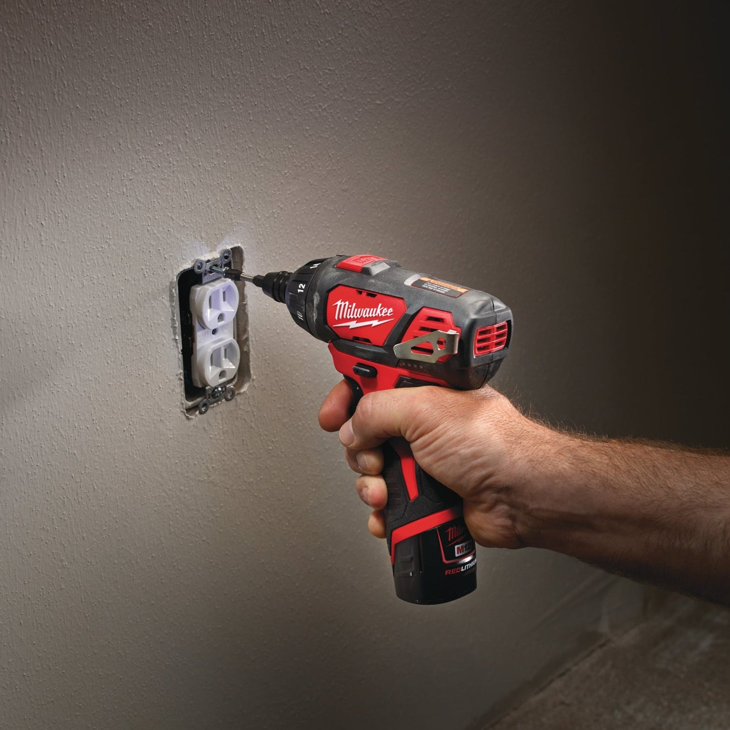 Milwaukee M12 BSD-0 - Tournevis subcompact 1 vitesse