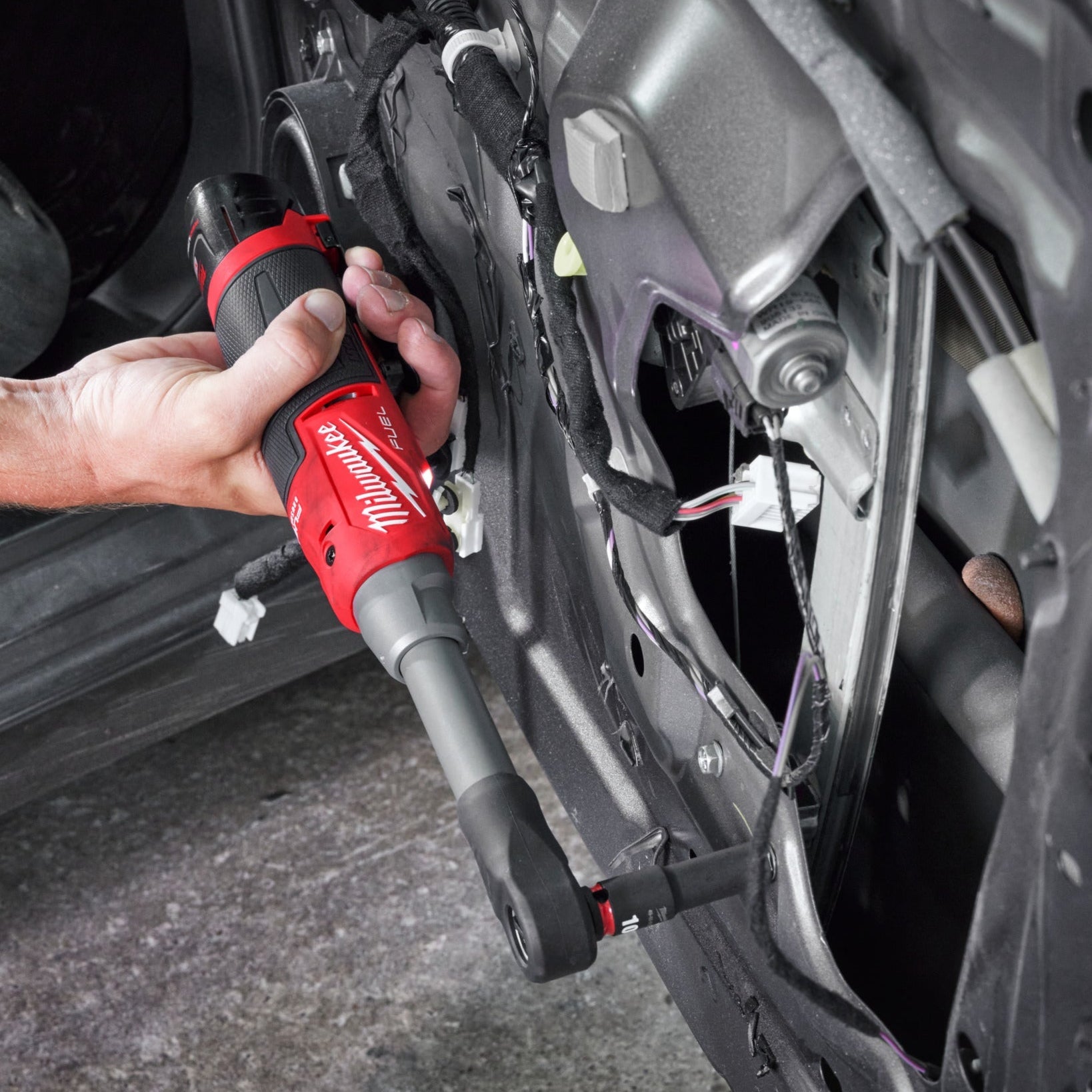 Milwaukee M12 FHIR38LR-0 M12 FUEL clé à cliquet 3/8″ sans fil — outil seul