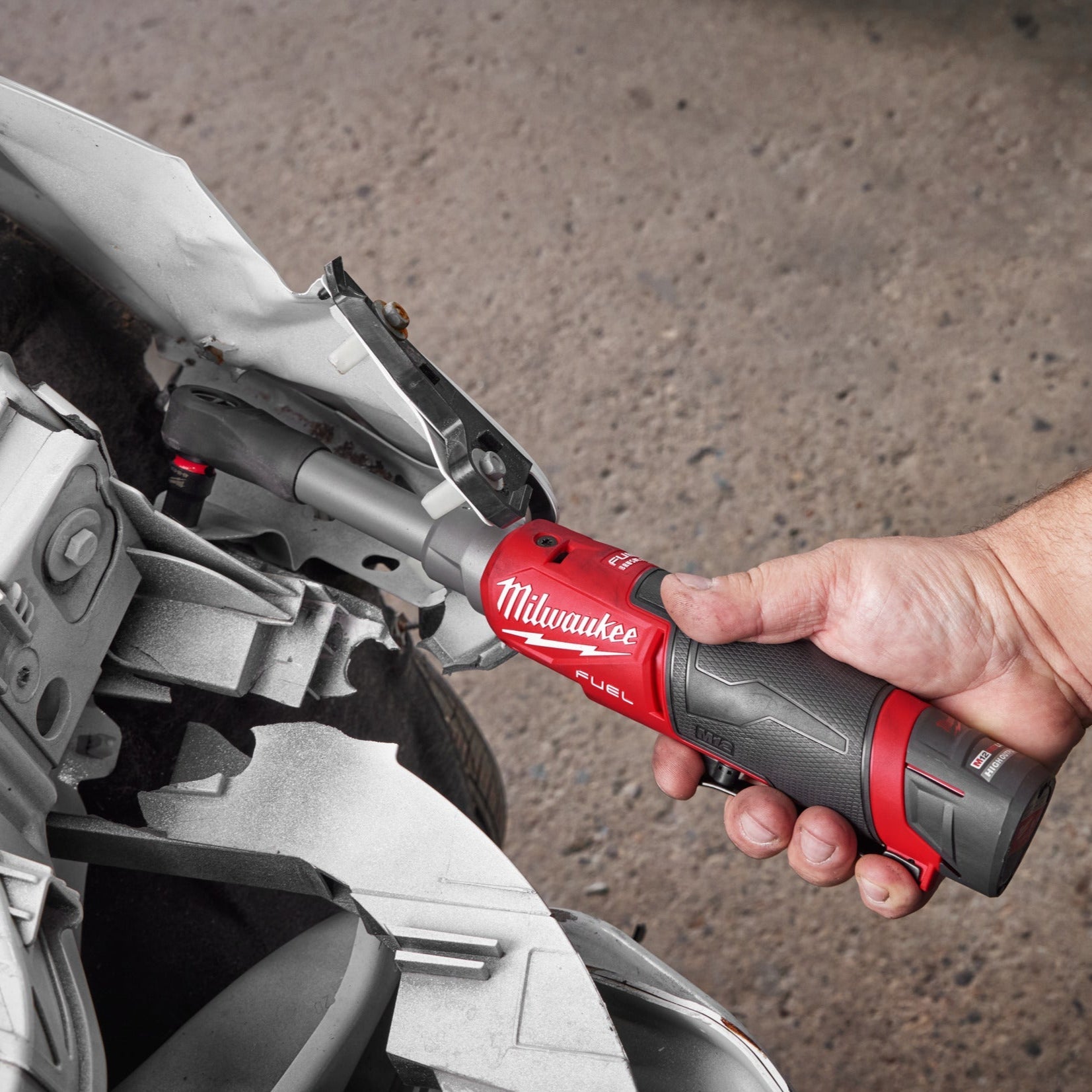 Milwaukee M12 FHIR38LR-0 M12 FUEL clé à cliquet 3/8″ sans fil — outil seul