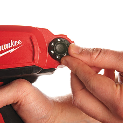 Milwaukee M12 PCG/310C-201B Pistolet extrudeur subcompact 310 ml