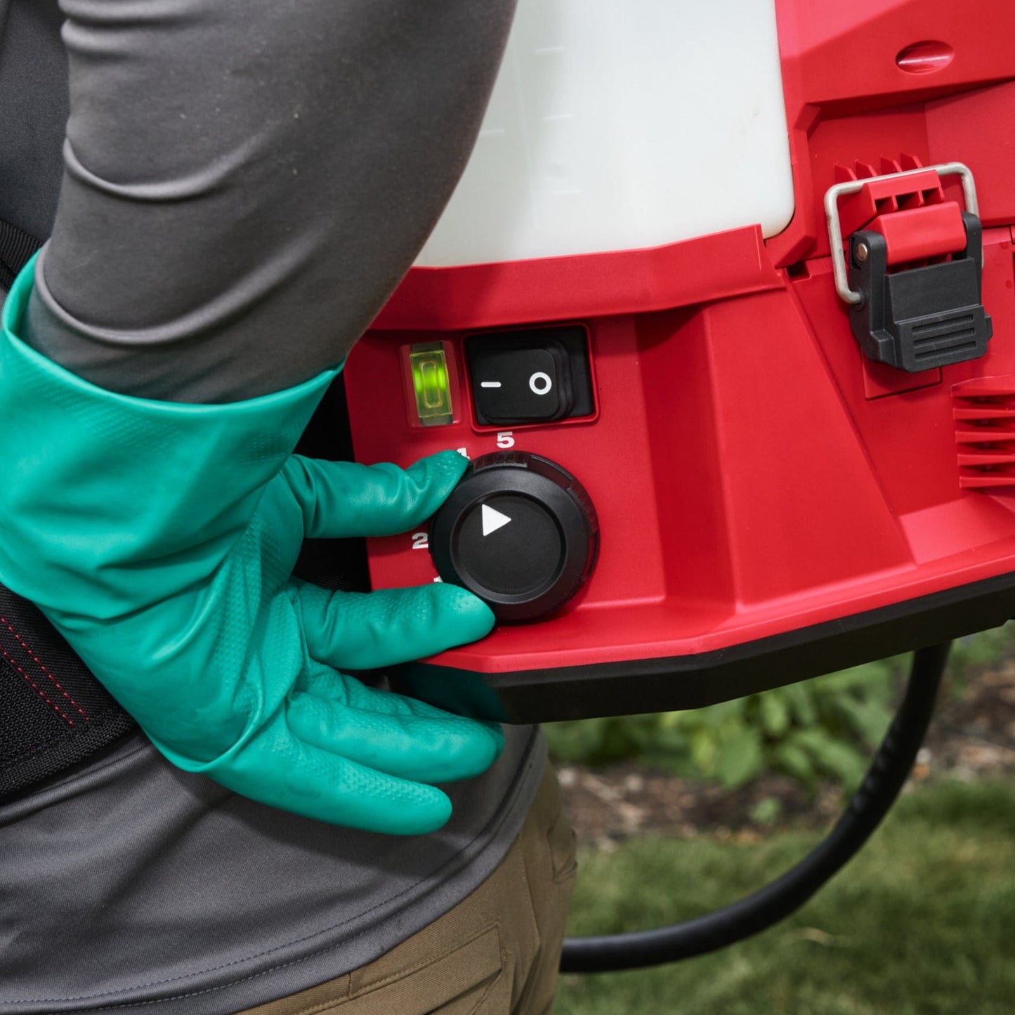 Milwaukee M18 SWITCH TANK Gen2 pulvérisateur dorsal de base 15 litres