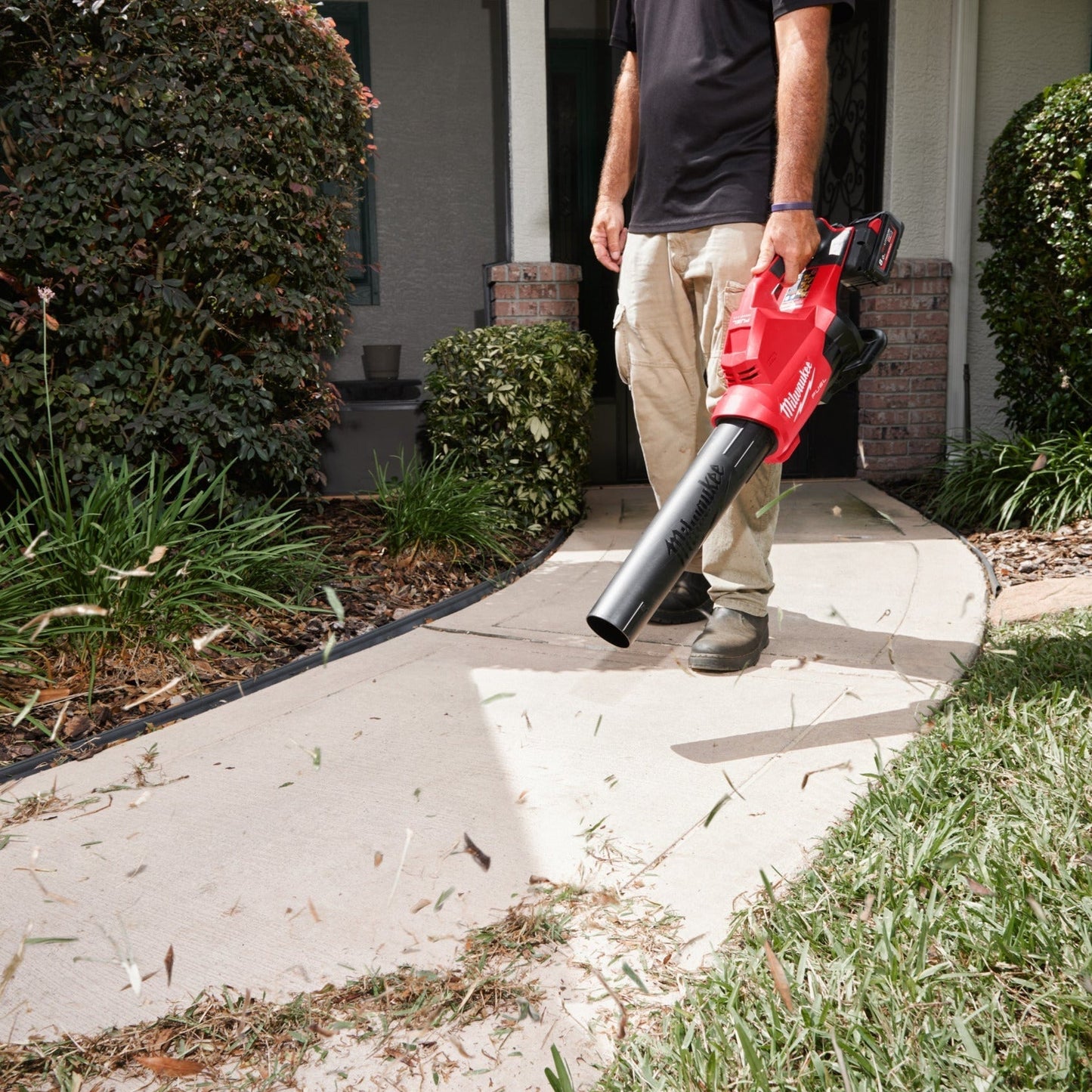 Milwaukee M18 F2BL-0 Souffleur de feuilles sans fil - Machine nue