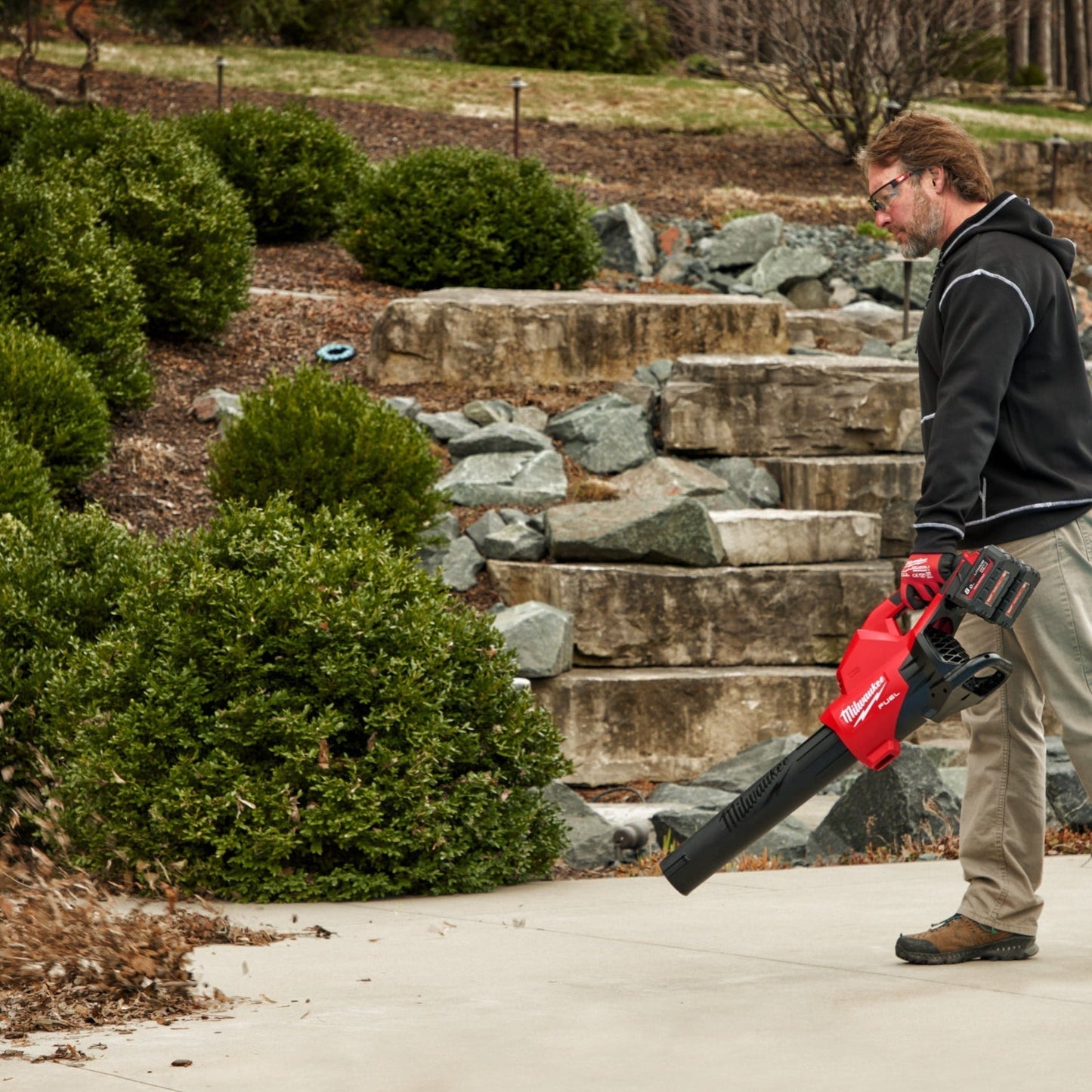 Milwaukee M18 FUEL F2BL-802 Souffleur à batterie - 2x batteries + 1x chargeur