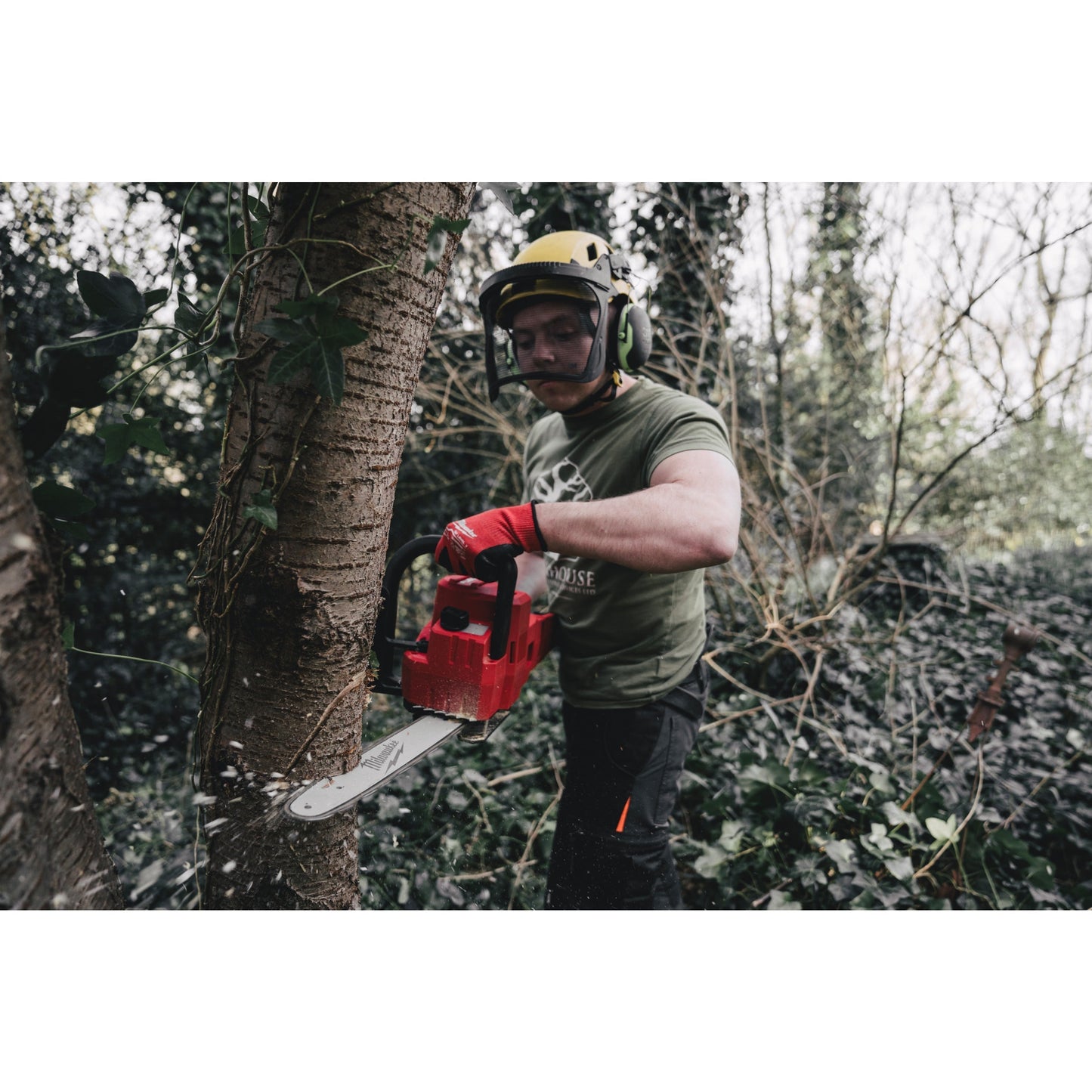 Milwaukee M18 FUEL FCHS35-122 Tronçonneuse à batterie - 35 cm