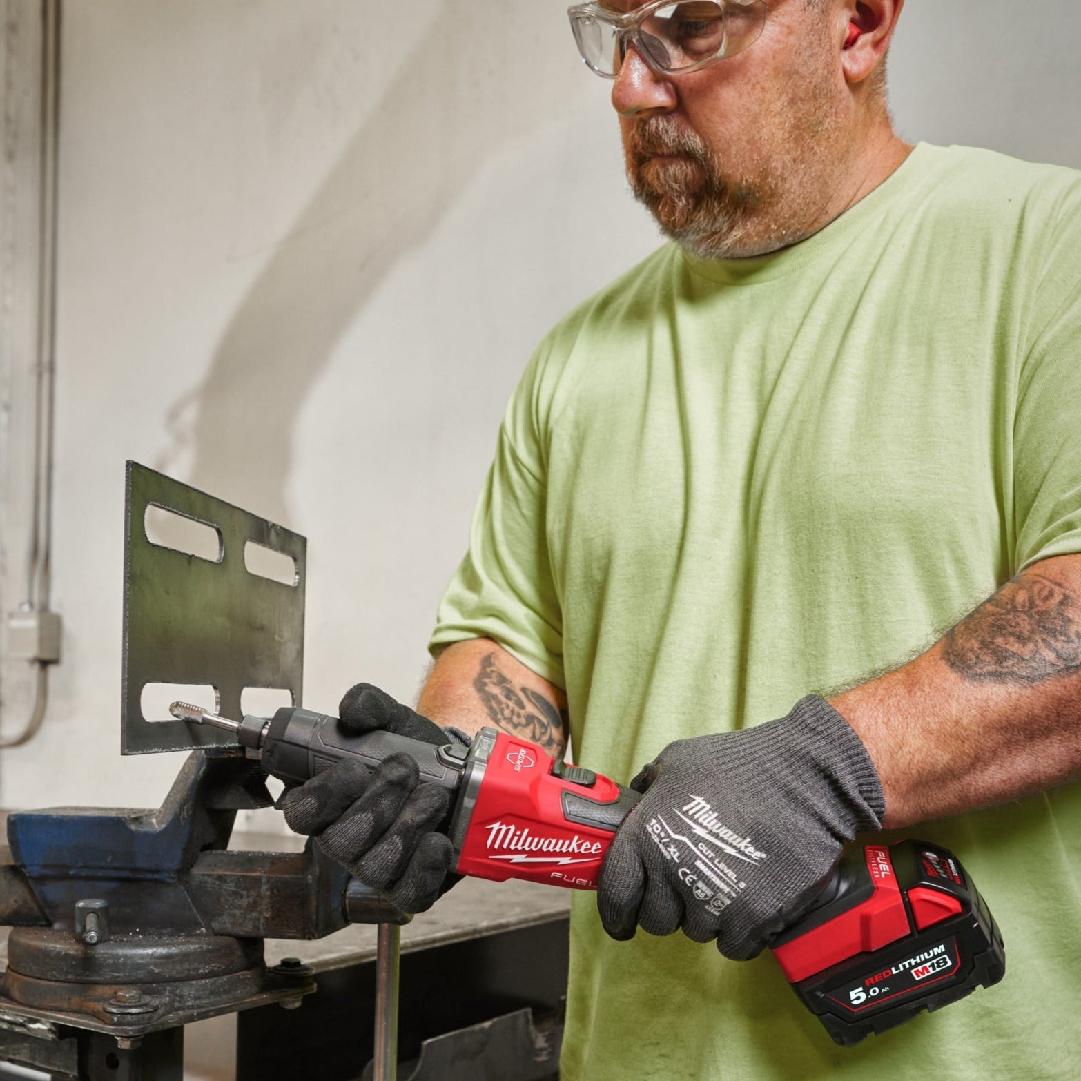 Milwaukee M18 FDGRB-0X FUEL meuleuse droite avec interrupteur à glissière