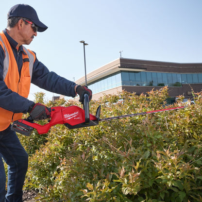 Milwaukee FHET60G2-802 M18 FUEL Taille-haies à batterie avec batteries et chargeur - 60 cm