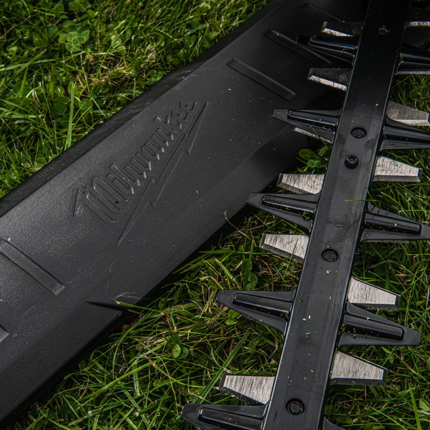 Milwaukee FHET75G2-0 M18 FUEL Taille-haies sur batterie - Outil seul - 75 cm