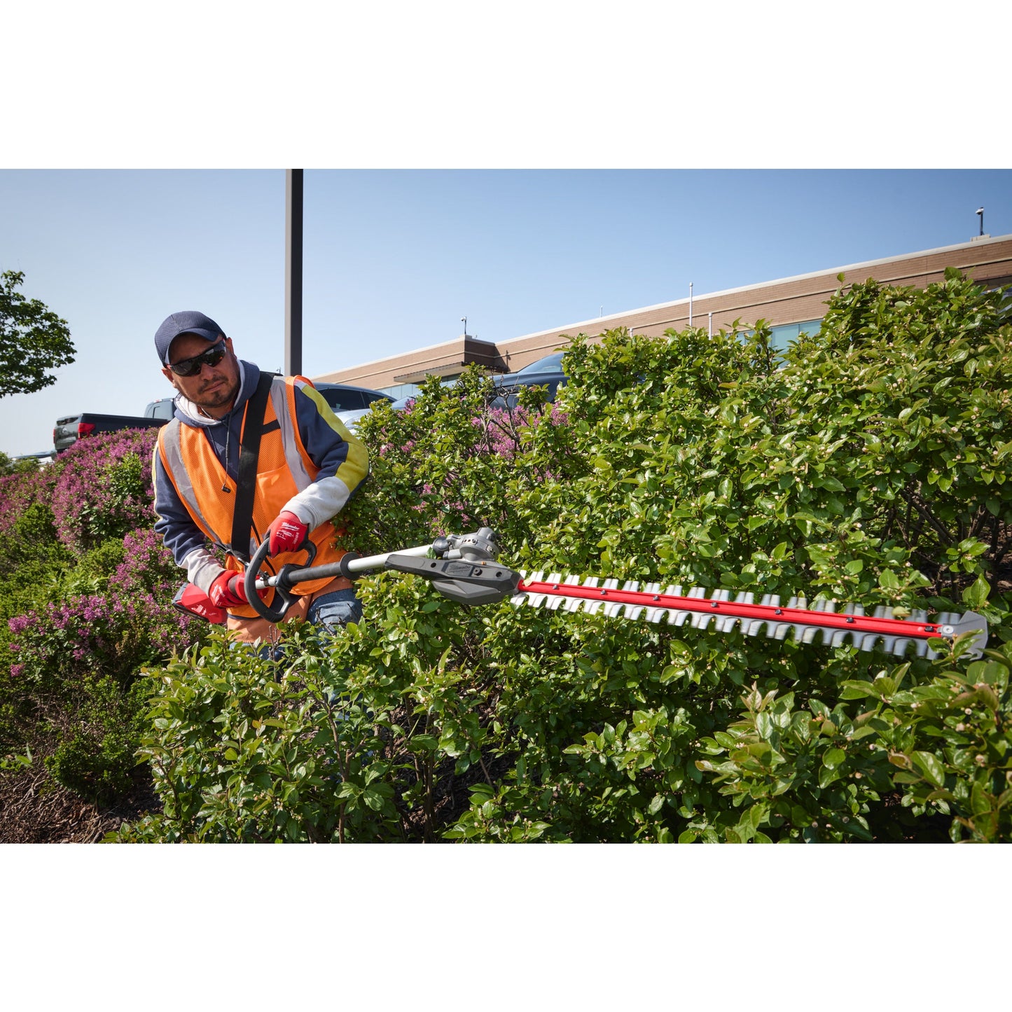 Milwaukee M18 FHETE22-0 Taille-haies sur perche à batterie