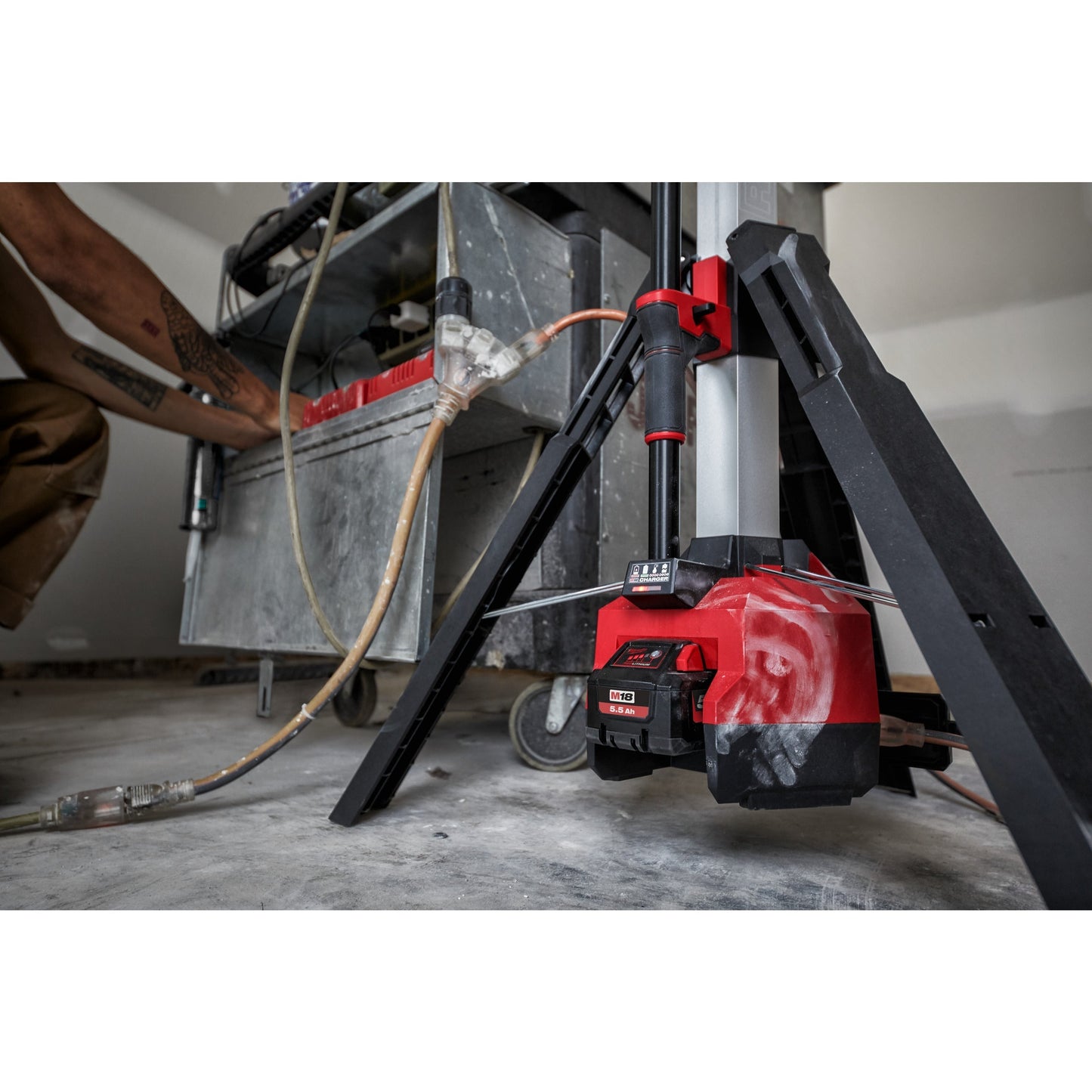 Lampe de chantier sans fil Milwaukee M18™ (M18 HOSALC-0)