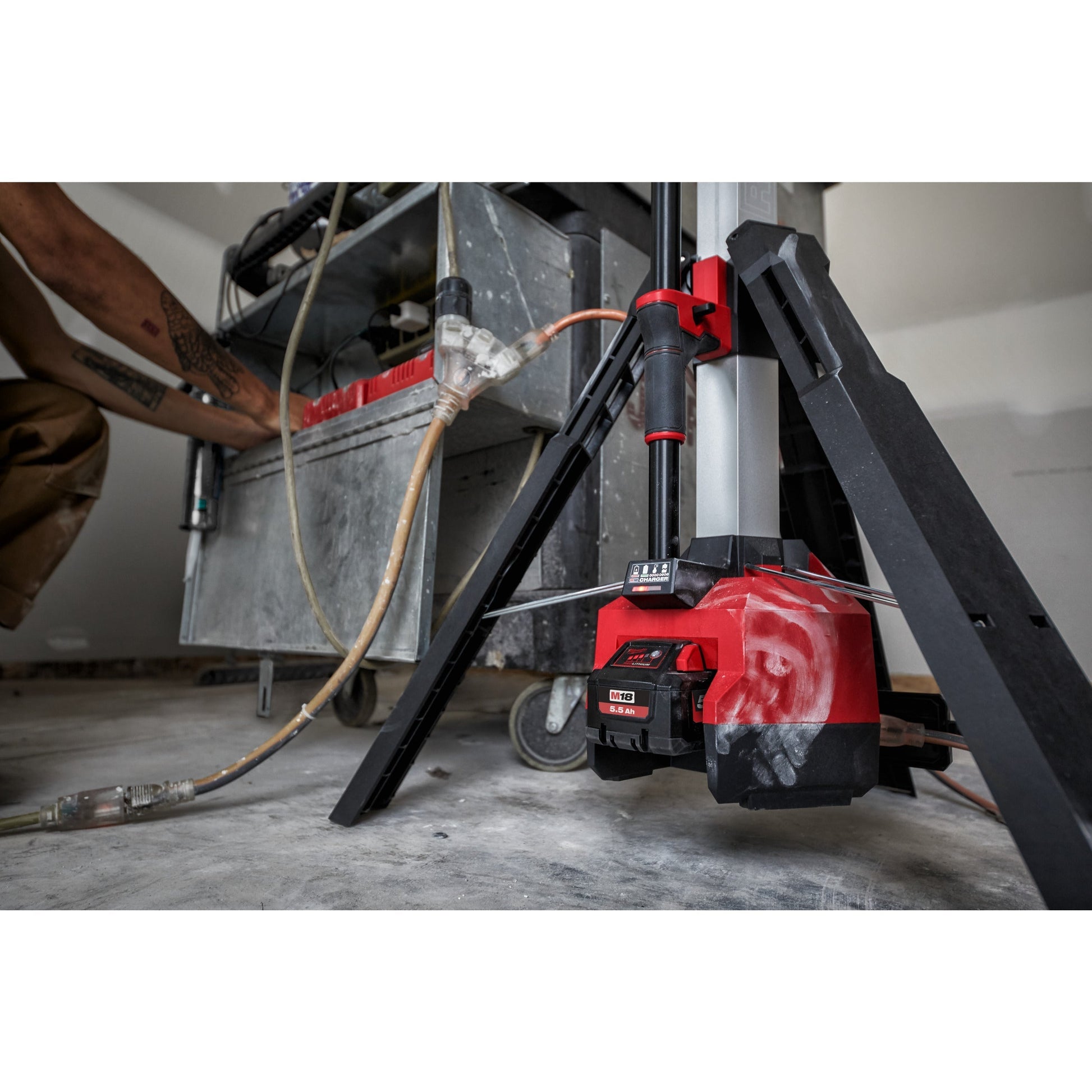 Lampe de chantier sans fil Milwaukee M18™ (M18 HOSALC-0)