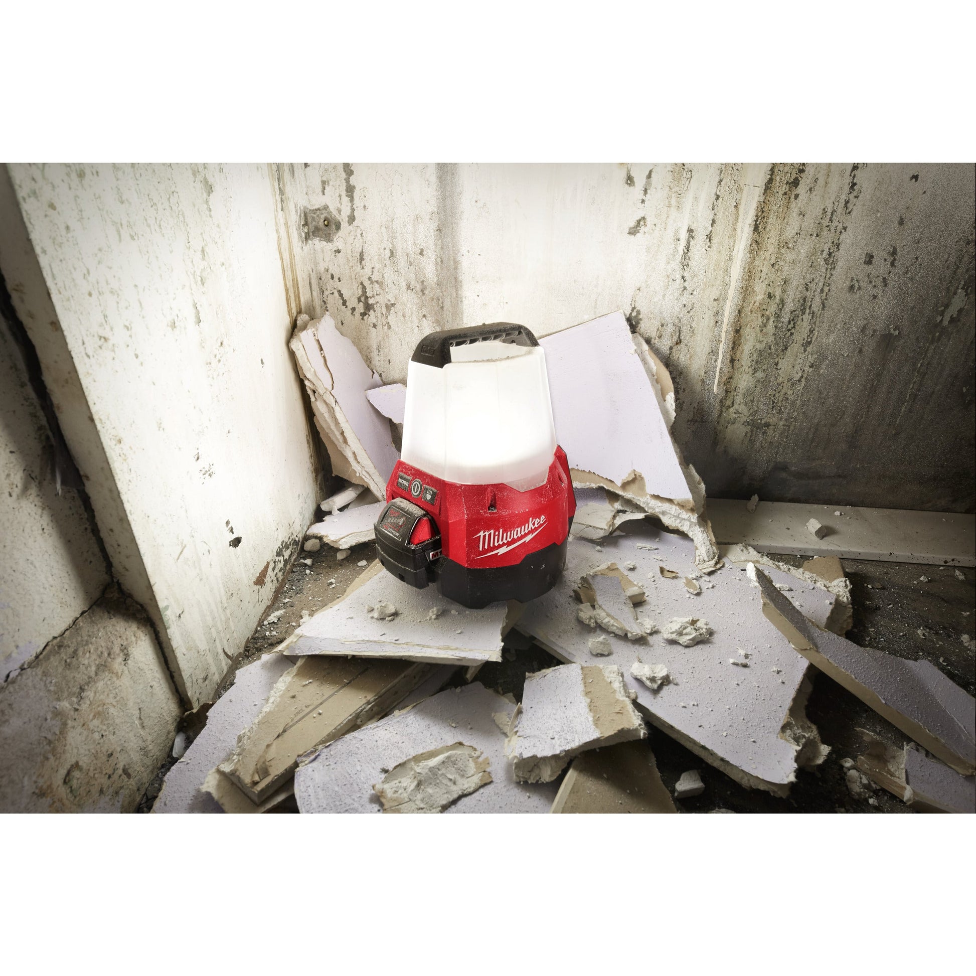 Milwaukee M18™ (M18 TAL-0) Lampe de zone Tradesman