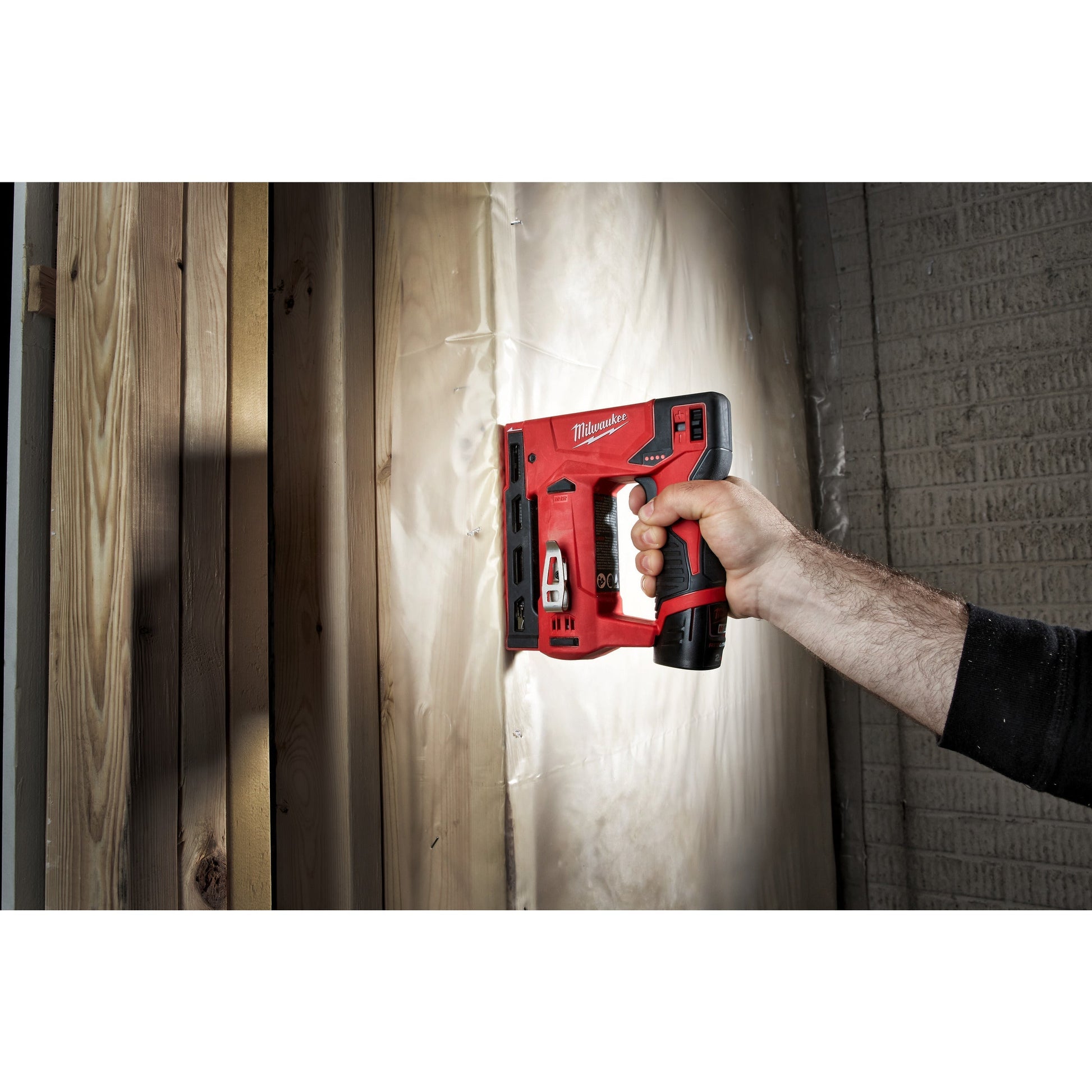 Milwaukee M12™ Agrafeuse sans fil