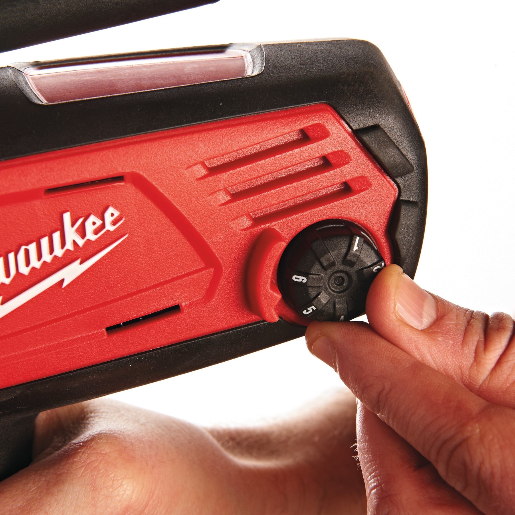 Milwaukee M18™ C18 PCG/310C-201B - Pistolet à mastic sans fil 310 ml