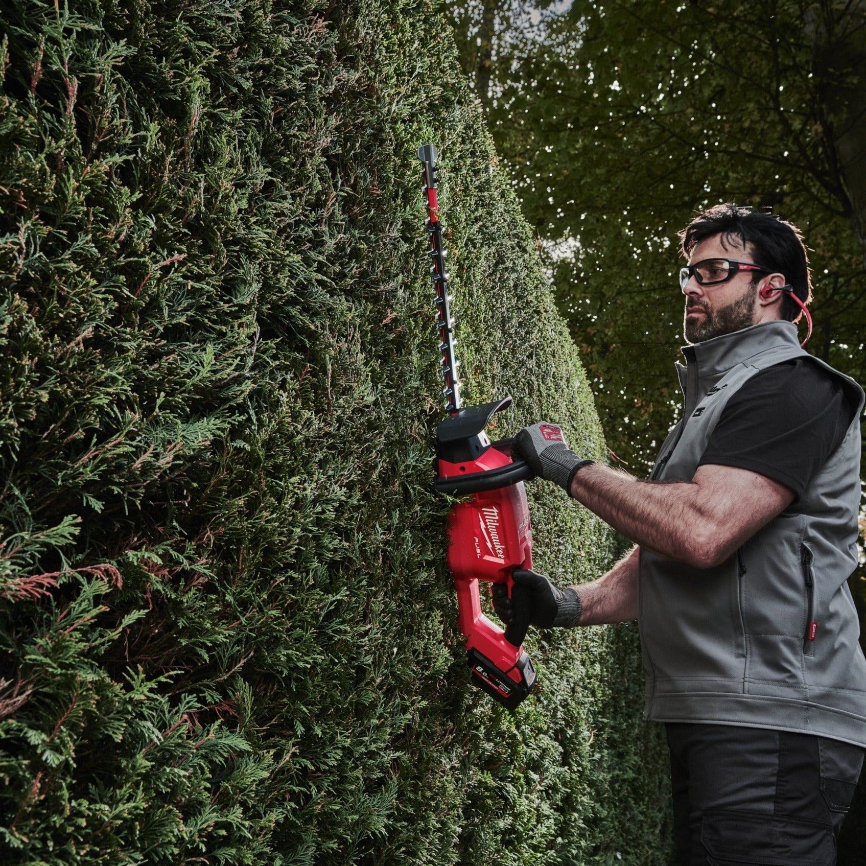 Milwaukee M18 FHET45-802 Taille-haies sur batterie - 45 cm