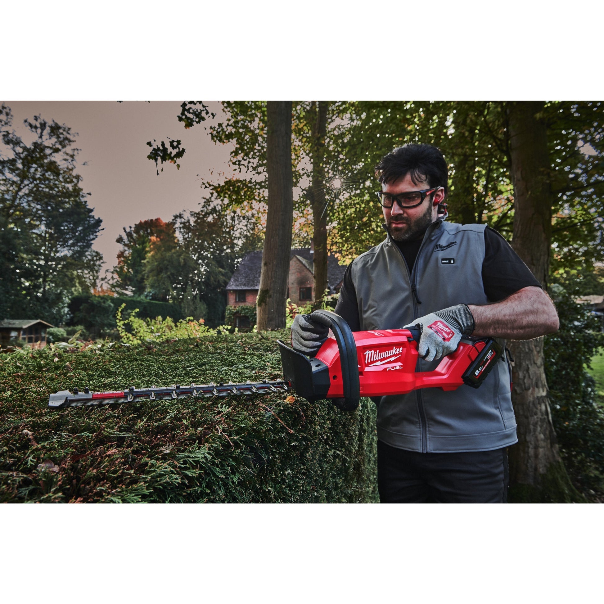 Milwaukee M18 FHET60-802 Taille-haies à batterie - 2x batteries et 1x chargeur - 60 cm