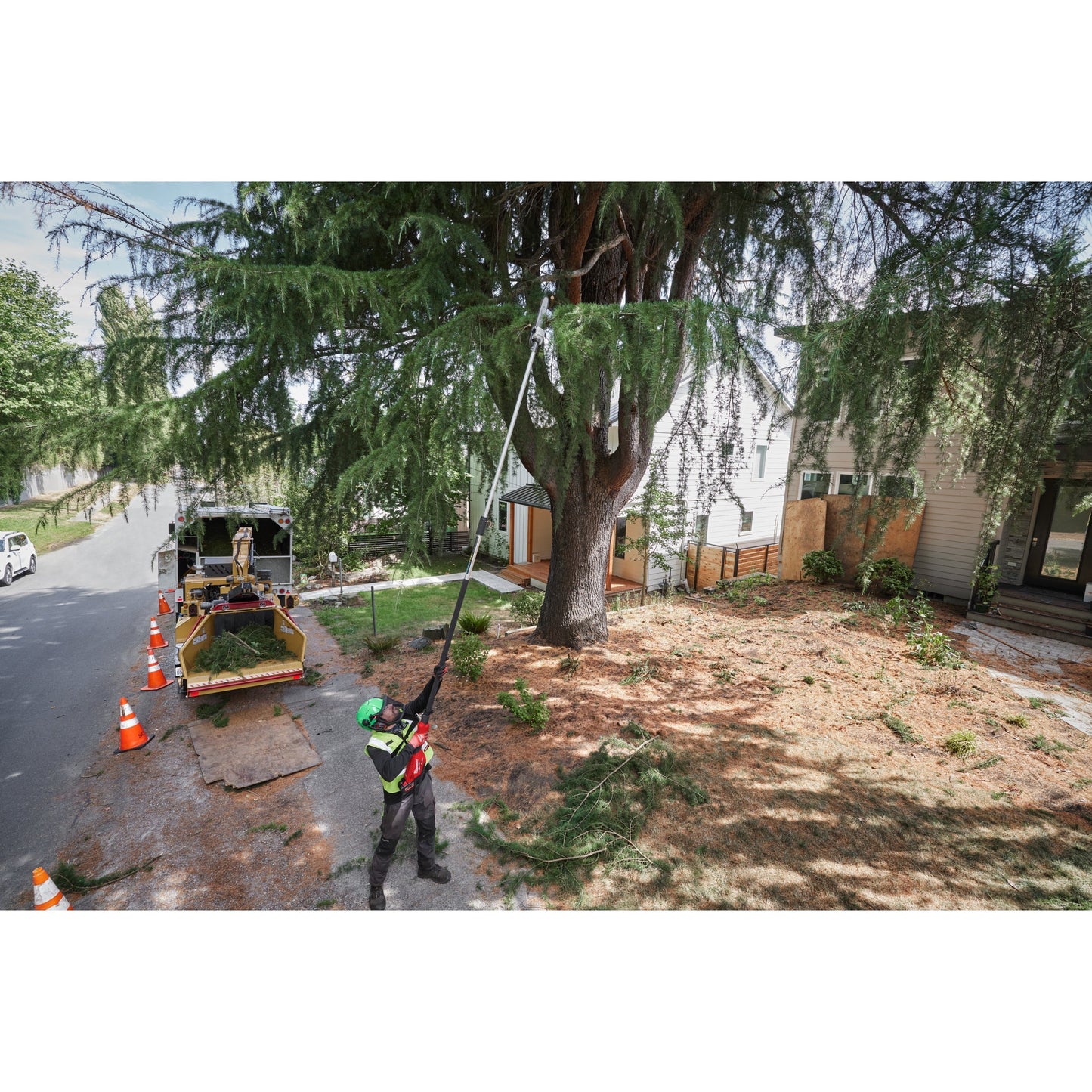 Milwaukee M18 FUEL™ Perche-élagueuse sur batterie - 30 cm