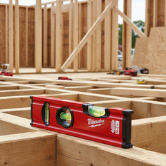 Milwaukee Niveau à bulle Slim Box 20 cm