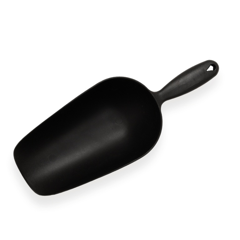 Pelle multifonction en plastique