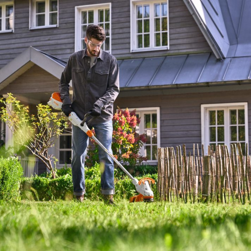 STIHL FSA 50 Coupe-bordures à batterie - Outil nu