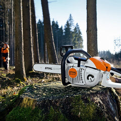 STIHL MS 201 C-M Tronçonneuse thermique – guide-chaîne Light 30 cm