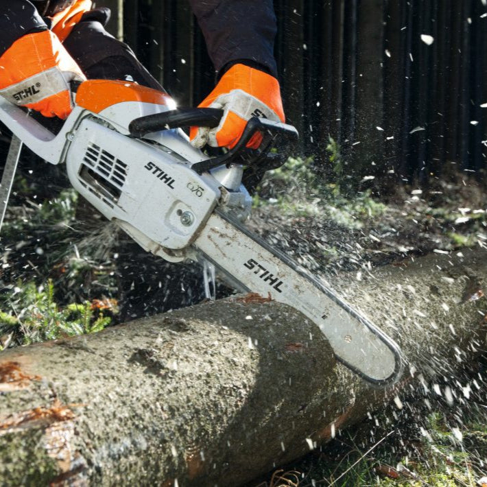 STIHL MS 201 C-M Tronçonneuse thermique – guide-chaîne Light 30 cm