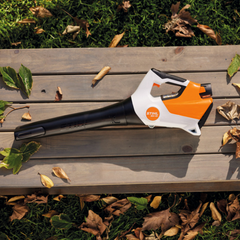 STIHL BGA 30 Souffleur à batterie – 2x batteries & 1x chargeur