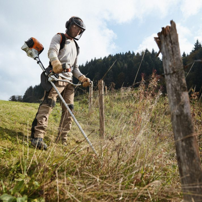 STIHL FS 89 Débroussailleuse thermique - Lame à herbe 230-2