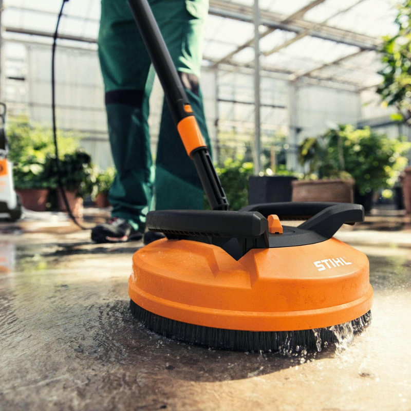STIHL RA 110 Nettoyeur de surfaces
