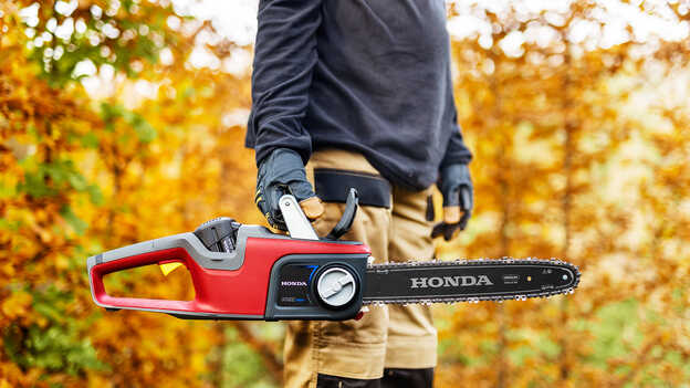 Honda HHC 36 BXB Tronçonneuse à batterie - Corps seul - 35 cm