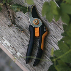 Fiskars Solid Sécateur Bypass M P321