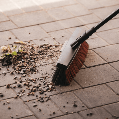 Balai FISKARS SOLID L - manche aluminium 170 cm