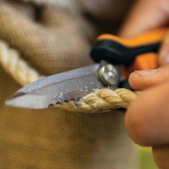 Fiskars Solid Multi-Task SP-320