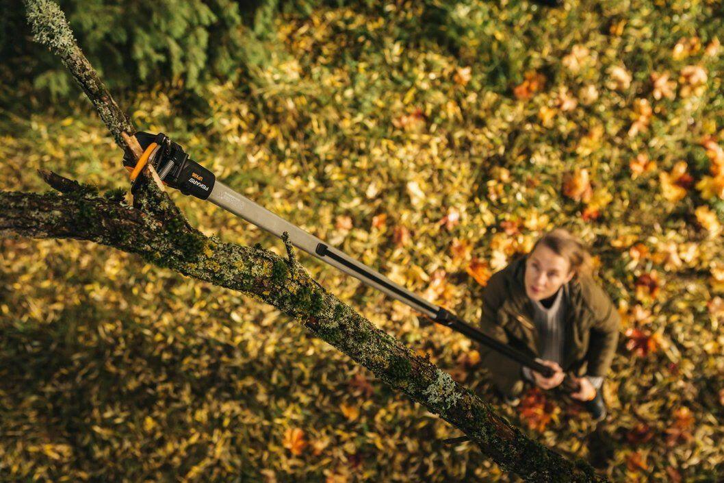 Fiskars UPX86 Échenilloir télescopique