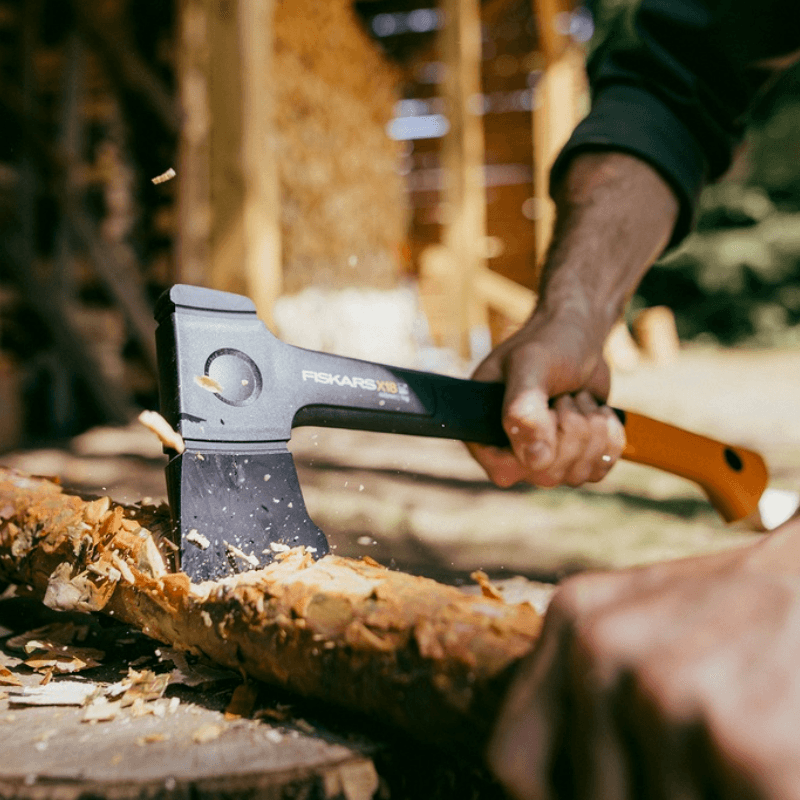 Fiskars X18 S Hache universelle