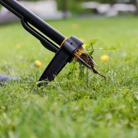 Fiskars Xact Désherbeur manuel