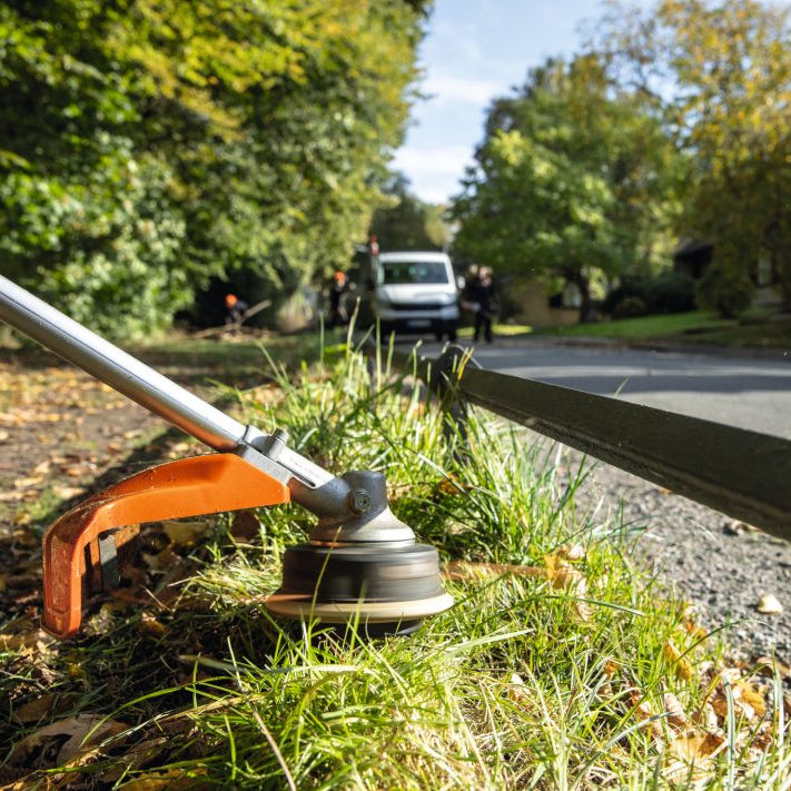 STIHL FSA 135 R Débroussailleuse à batterie (machine nue)