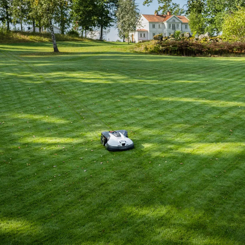 Husqvarna Automower® 450V NERA - Robot tondeuse sans fil avec AI Vision