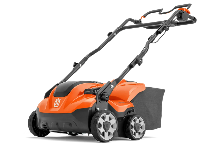 Husqvarna S 138i Scarificateur à batterie - avec batterie et chargeur