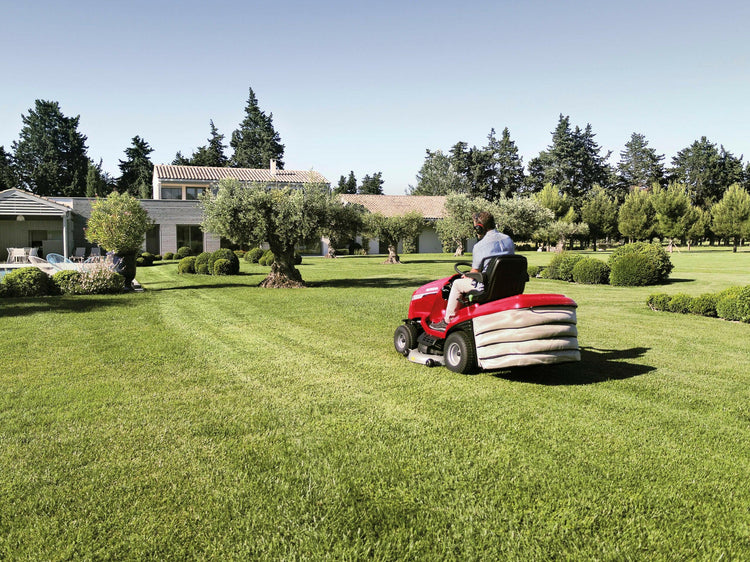 Honda HF 2625 HT Tondeuse autoportée thermique + Tracteur enfant offert