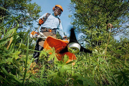 STIHL FS 240 Débroussailleuse thermique