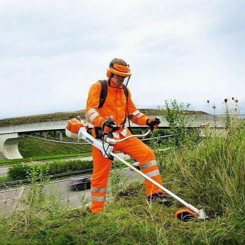 STIHL FS 461 C-EM Débroussailleuse thermique - Lame 300-3 à trois dents