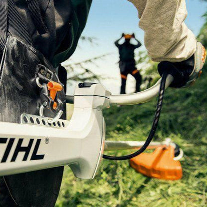 STIHL FS 461 C-EM L Débroussailleuse thermique - Couteau 3 dents 300-3