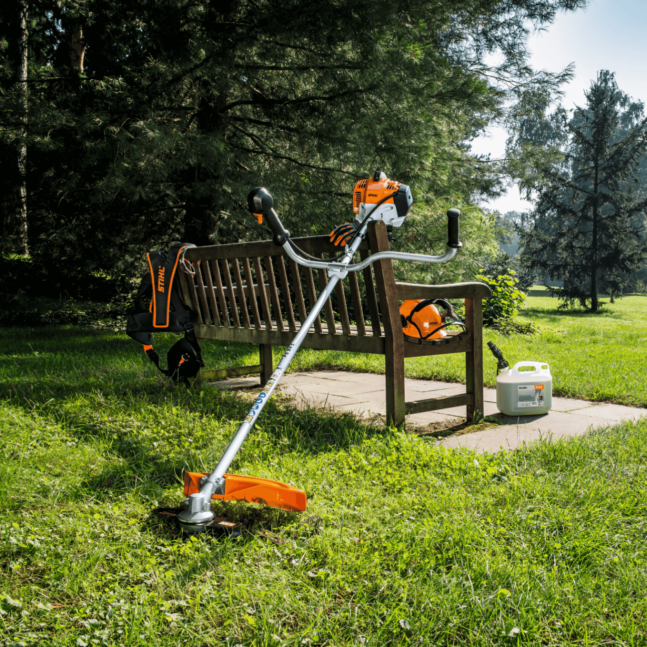 STIHL FS 94 C-E Débroussailleuse thermique - Lame à herbe 230-2