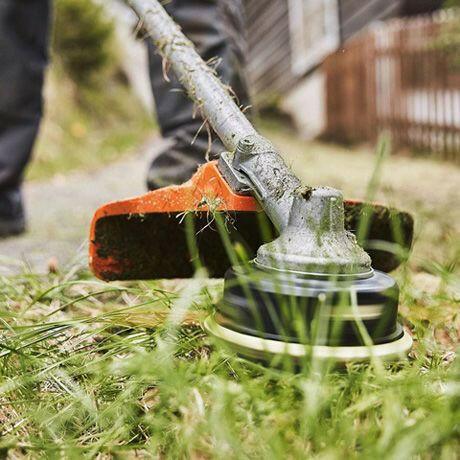 STIHL FS-KM CombiOutil débroussailleuse - AutoCut C 26-2