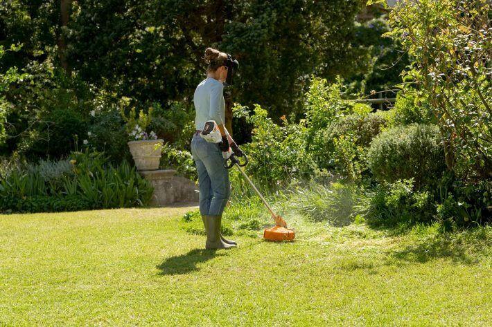 STIHL FSA 60 R Coupe-bordures à batterie – avec batterie AK 20 et chargeur AL 101